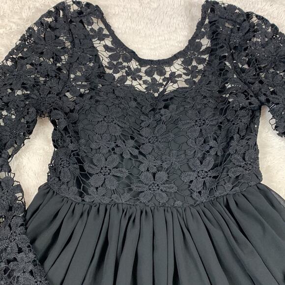Unbranded black fit and flare lace overlay dress, size 5 - Picture 4 of 10